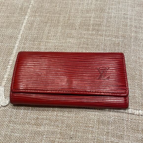 Louis Vuitton red epi leather key holder - Picture 1 of 4